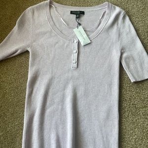 Banana Republic lavender stretch top